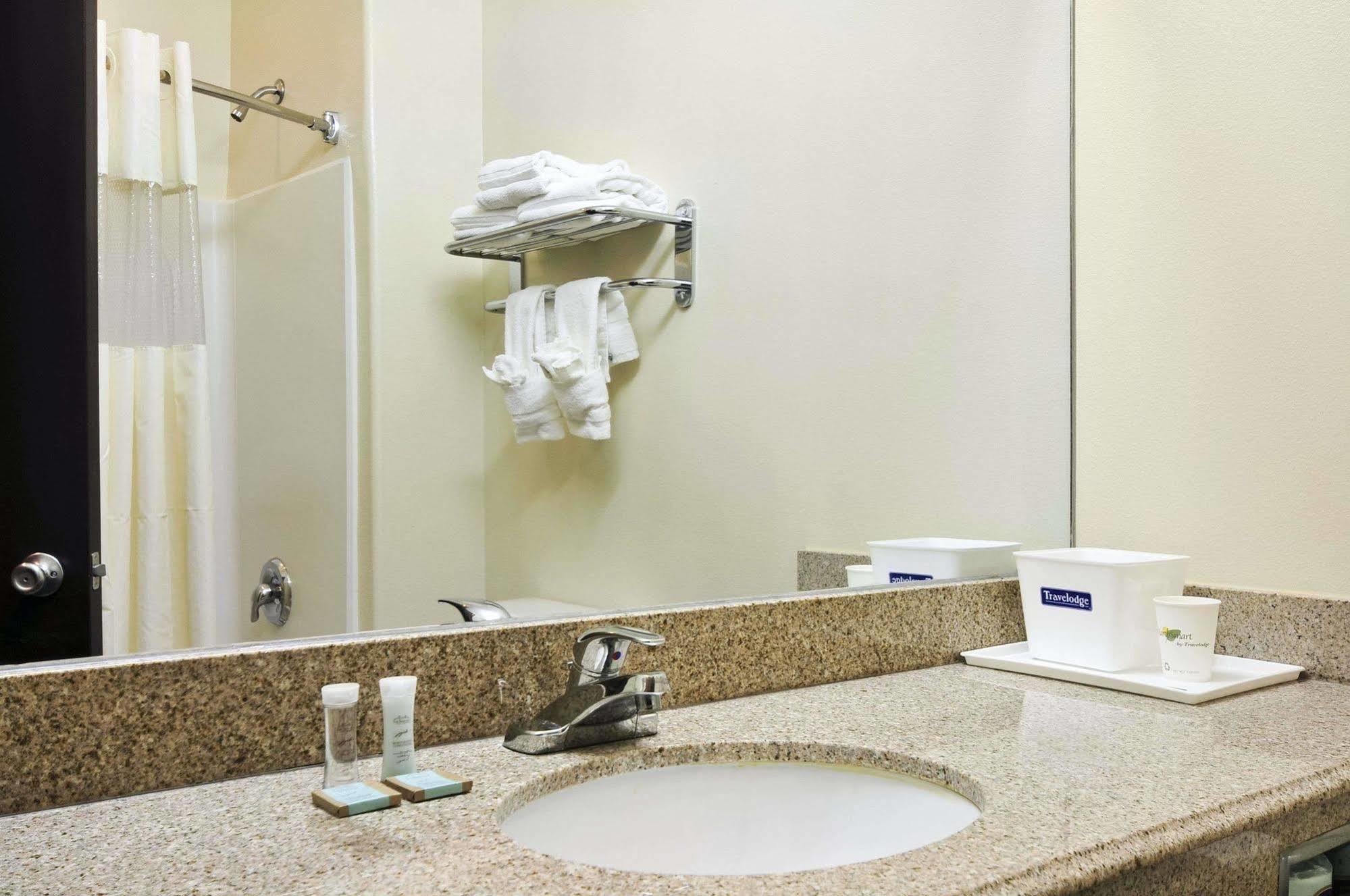 Travelodge Pharr McAllen Szoba fotó